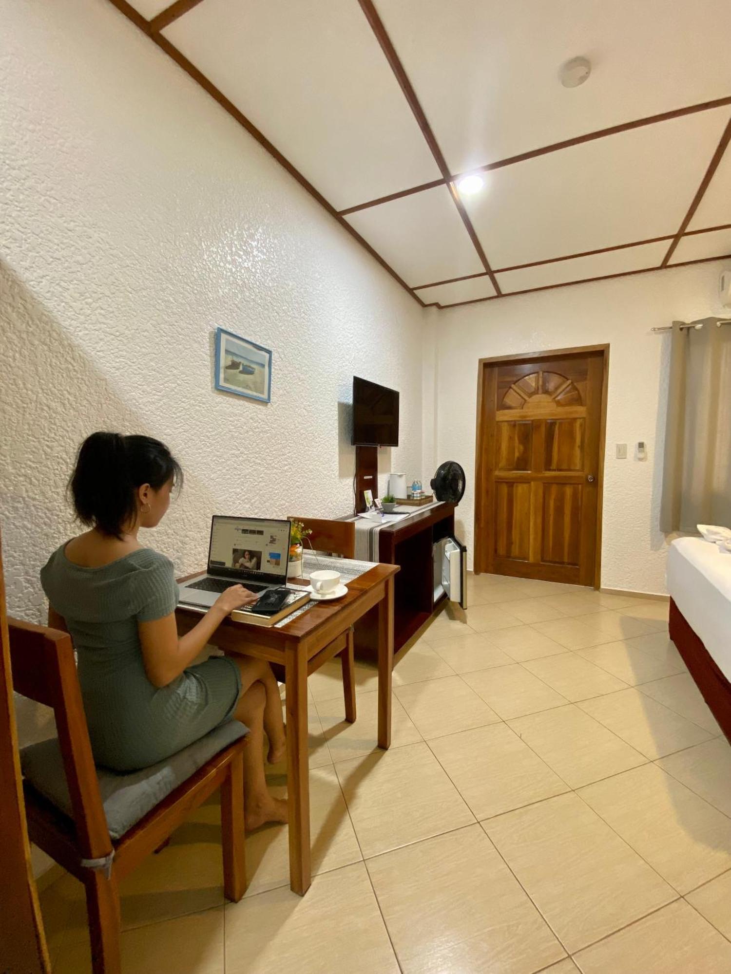 Sunville Hotel And Restaurant Đảo Đảo Panglao Ngoại thất bức ảnh